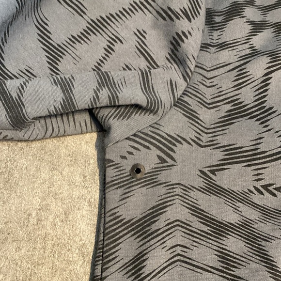 GUC Air Jordan Tee - Picture 5 of 14